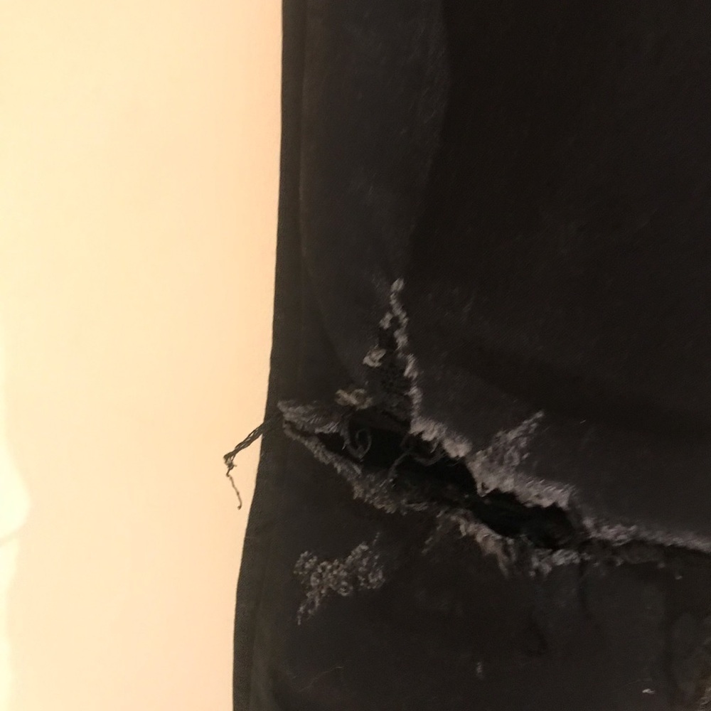 Silver jeans ripped​​​​​​ - Picture 2 of 5